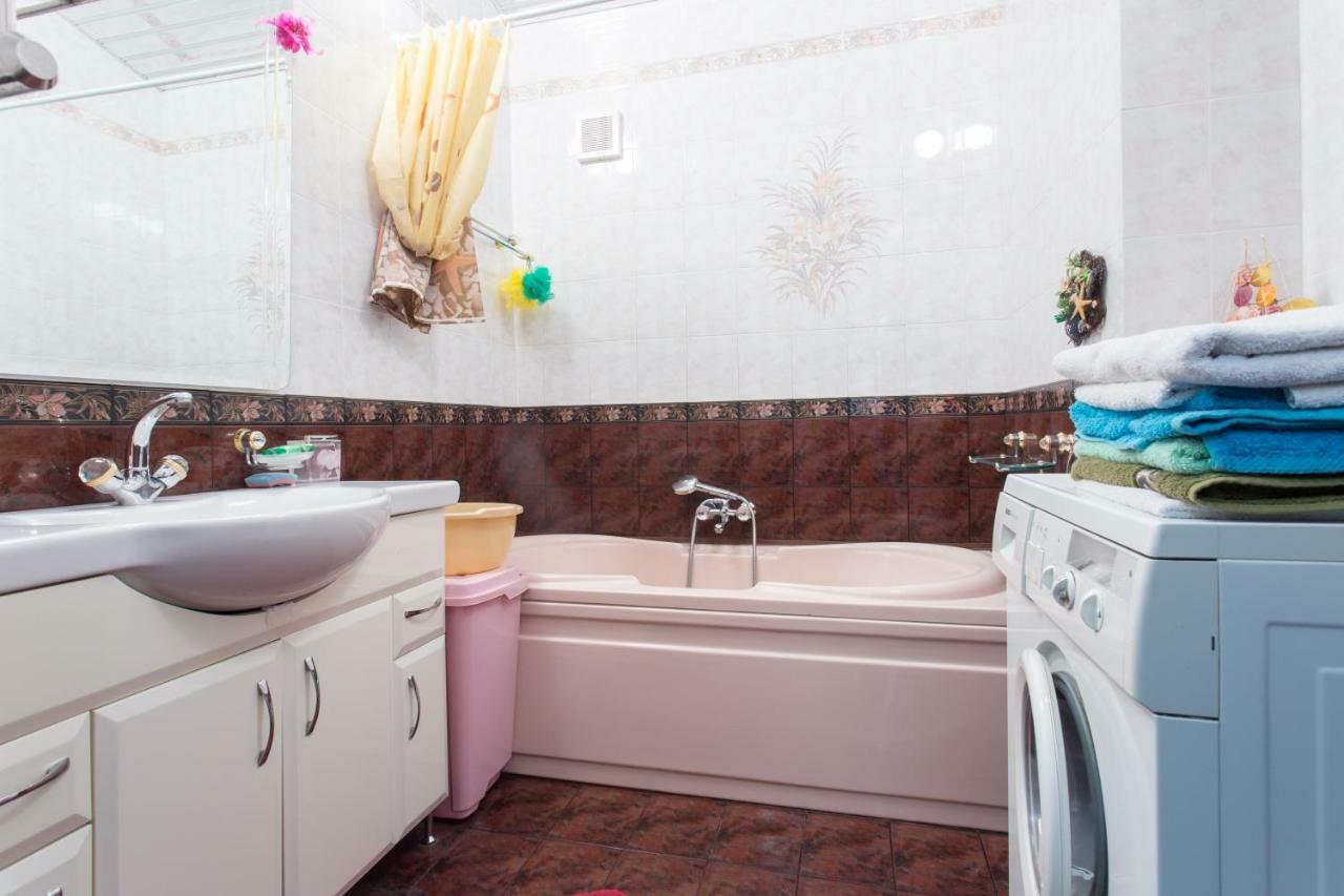 Apartment In The Center Of Harkiv Dış mekan fotoğraf